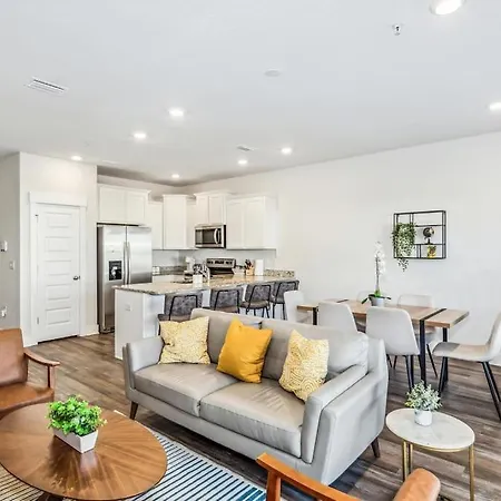 Luxury Townhome Near Downtown And Pensacola Beach Exterior photo