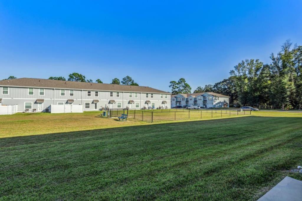 Luxury Townhome Near Downtown And Apartment Pensacola